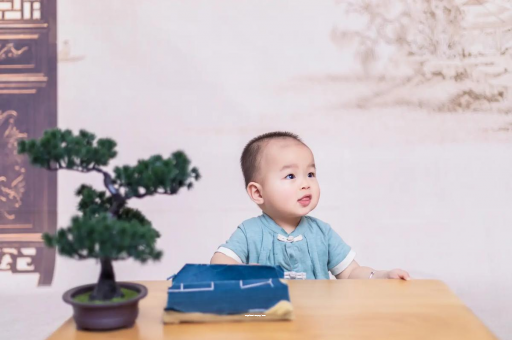 无棣满月宝宝放屁臭 无棣满月宝宝放屁臭